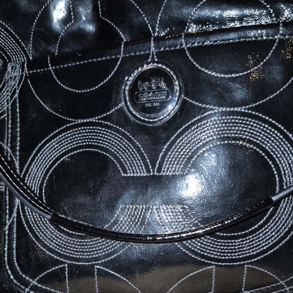 Coach Black and White Leather Shoulder Bag